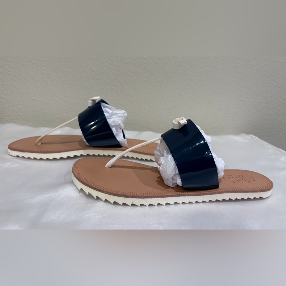 Joie La Plage Thong/Flat Sandals, leather slip ons cushion sole size 7.5. Italy